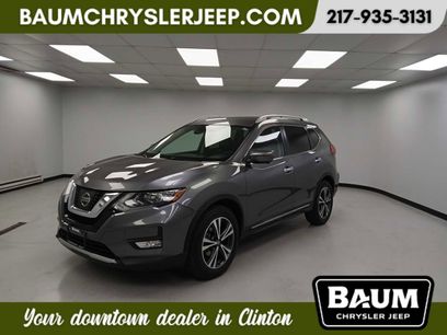 Used 2017 Nissan Rogue SL