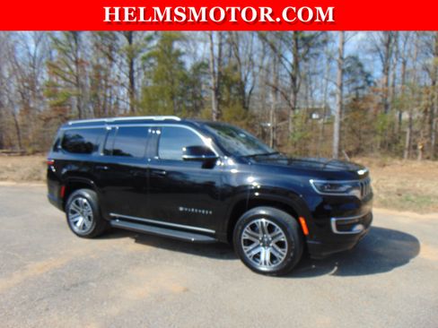 Certified 2025 Jeep Wagoneer 4DR 4WD image 17