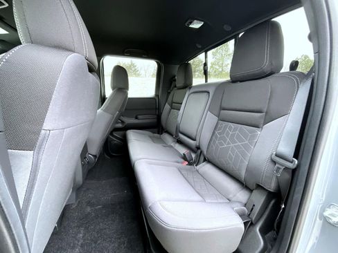 New 2026 Nissan Frontier SV w/ SV Convenience Package image 11