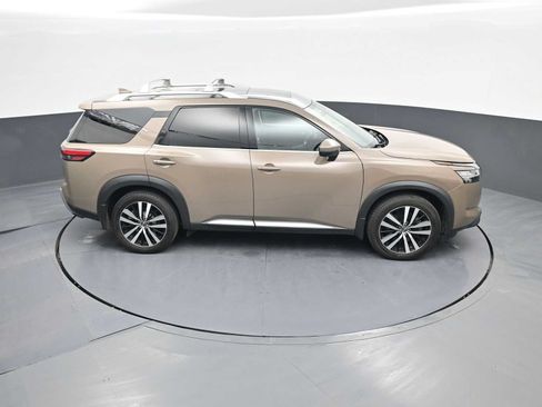 Used 2023 Nissan Pathfinder Platinum w/ Cargo Package AWD/4WD image 34
