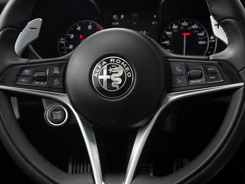 Used 2018 Alfa Romeo Stelvio Ti Sport image 21