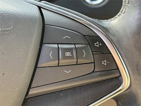 Used 2018 Cadillac XT5 Luxury image 30