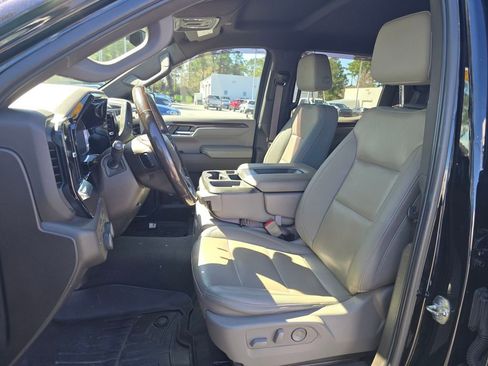 Used 2022 Chevrolet Silverado 1500 LT w/ Leather Package image 28