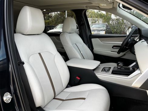 Used 2025 MAZDA CX-90 Plug-In Hybrid w/ Premium Plus image 25