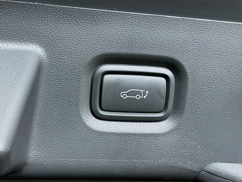 Used 2024 Hyundai Ioniq 5 SEL RWD image 29