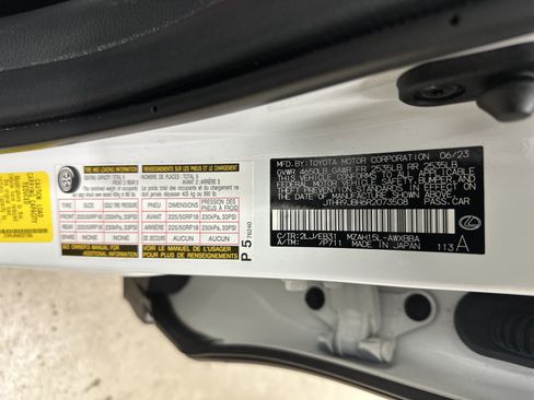 Used 2024 Lexus UX 250h F Sport AWD/4WD image 35