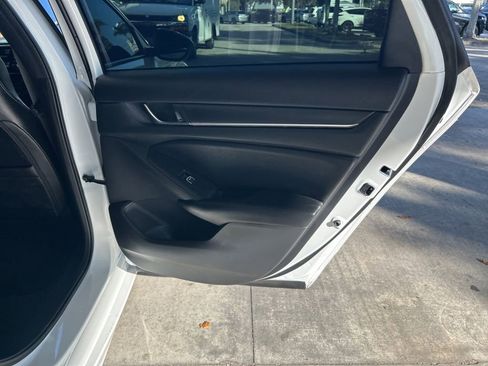 Used 2022 Honda Accord Sport image 28