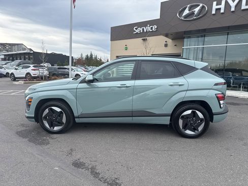 Certified 2025 Hyundai Kona SEL image 2