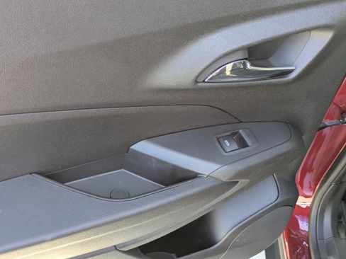 Used 2024 Chevrolet Trax ACTIV w/ Sunroof Package FWD image 15