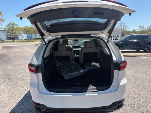 Used 2025 MAZDA CX-90 3.3 Turbo w/ Preferred Package image 12