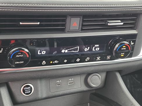Certified 2023 Nissan Rogue SV w/ SV Premium B Package FWD image 23