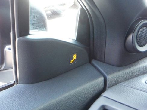 Used 2024 Honda Passport EX-L image 38