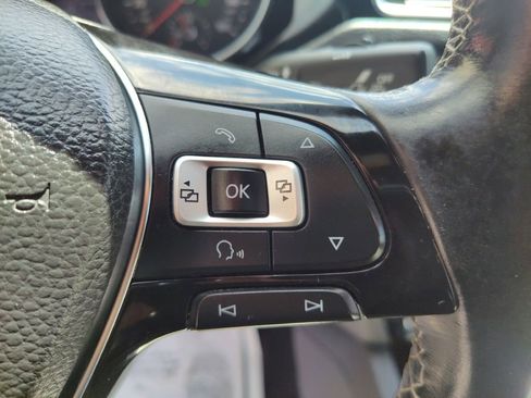 Used 2016 Volkswagen Jetta Sport w/ Lighting Package image 27