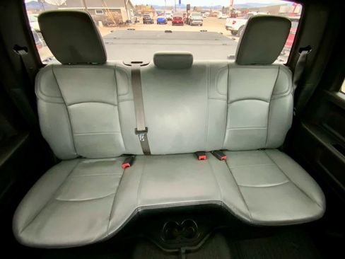 Used 2024 RAM 2500 Tradesman w/ Chrome Appearance Group image 29