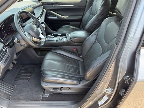 Used 2023 INFINITI QX60 Sensory image 10