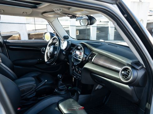 Used 2015 MINI Cooper S image 15