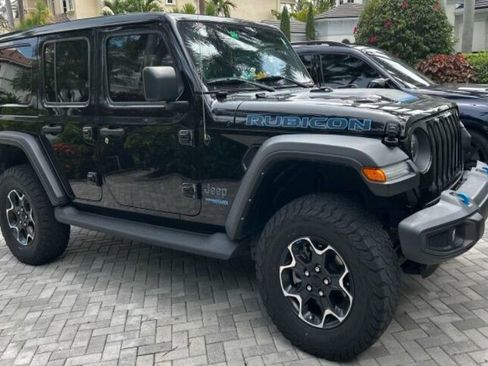 Used 2022 Jeep Wrangler Unlimited Rubicon 4xe w/ Cold Weather Group AWD/4WD image 3
