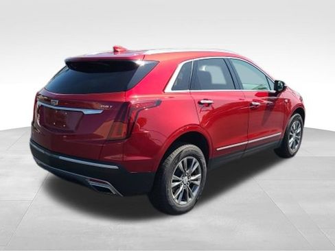 Certified 2021 Cadillac XT5 Premium Luxury AWD/4WD image 3