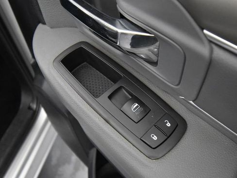 Used 2016 RAM 3500 Big Horn image 44