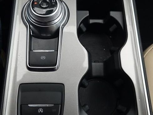 Used 2024 Ford Edge SEL w/ Convenience Package image 36