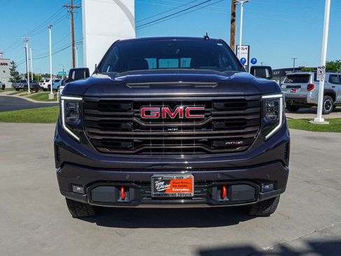 Used 2022 GMC Sierra 1500 AT4X AWD/4WD image 3