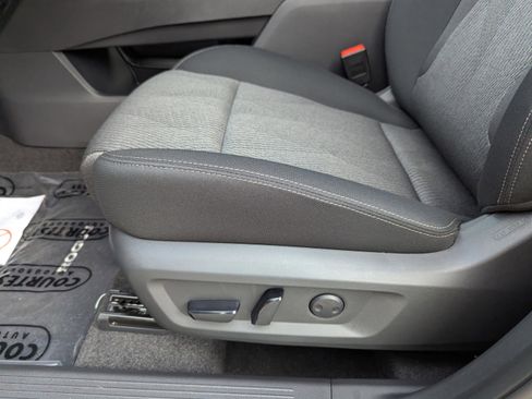 New 2026 Nissan Rogue SV FWD image 20