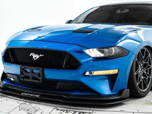 Used 2019 Ford Mustang GT RWD image 17