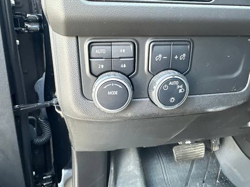 Used 2021 Chevrolet Tahoe Z71 AWD/4WD image 12
