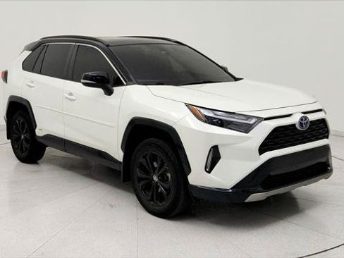 Certified 2022 Toyota RAV4 XSE w/ XSE Grade Weather Package AWD/4WD image 1
