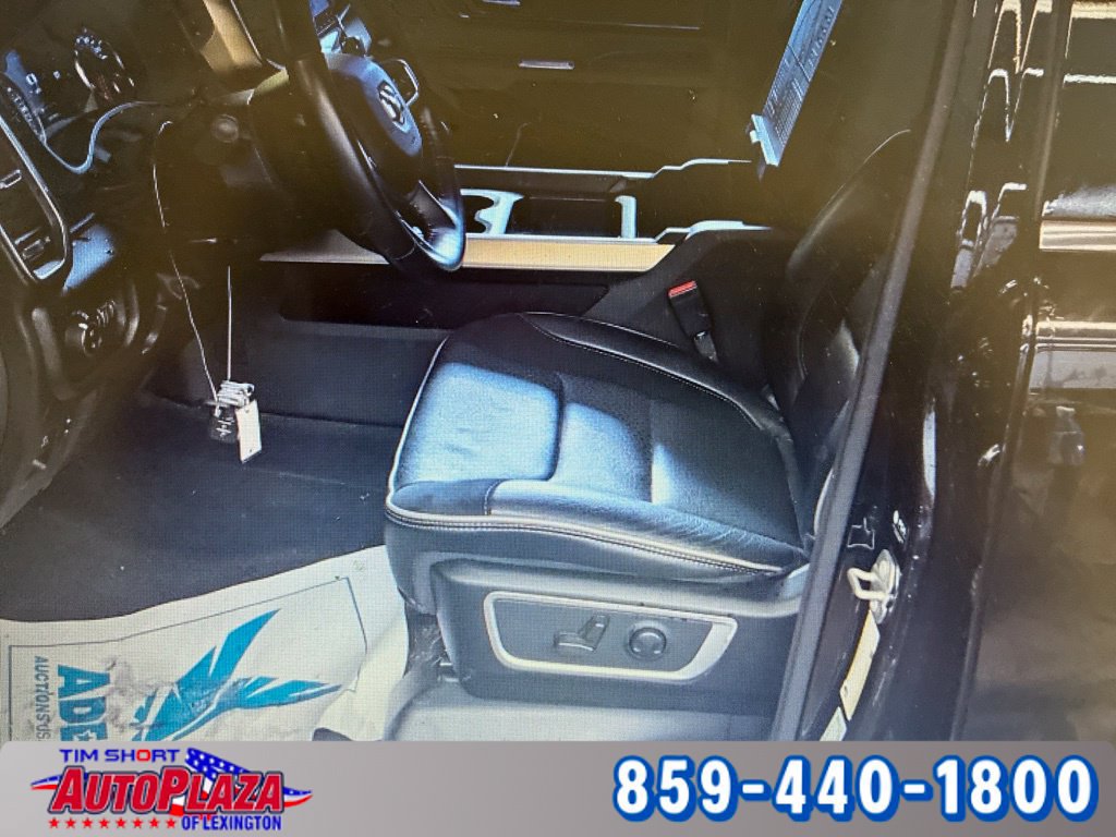 Used 2022 RAM 1500 Laramie AWD/4WD image 7