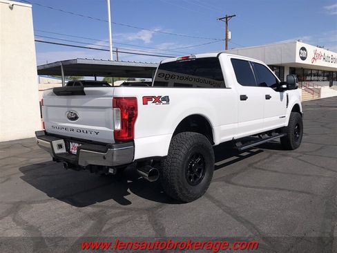 Used 2017 Ford F250 XLT w/ XLT Value Package AWD/4WD image 9