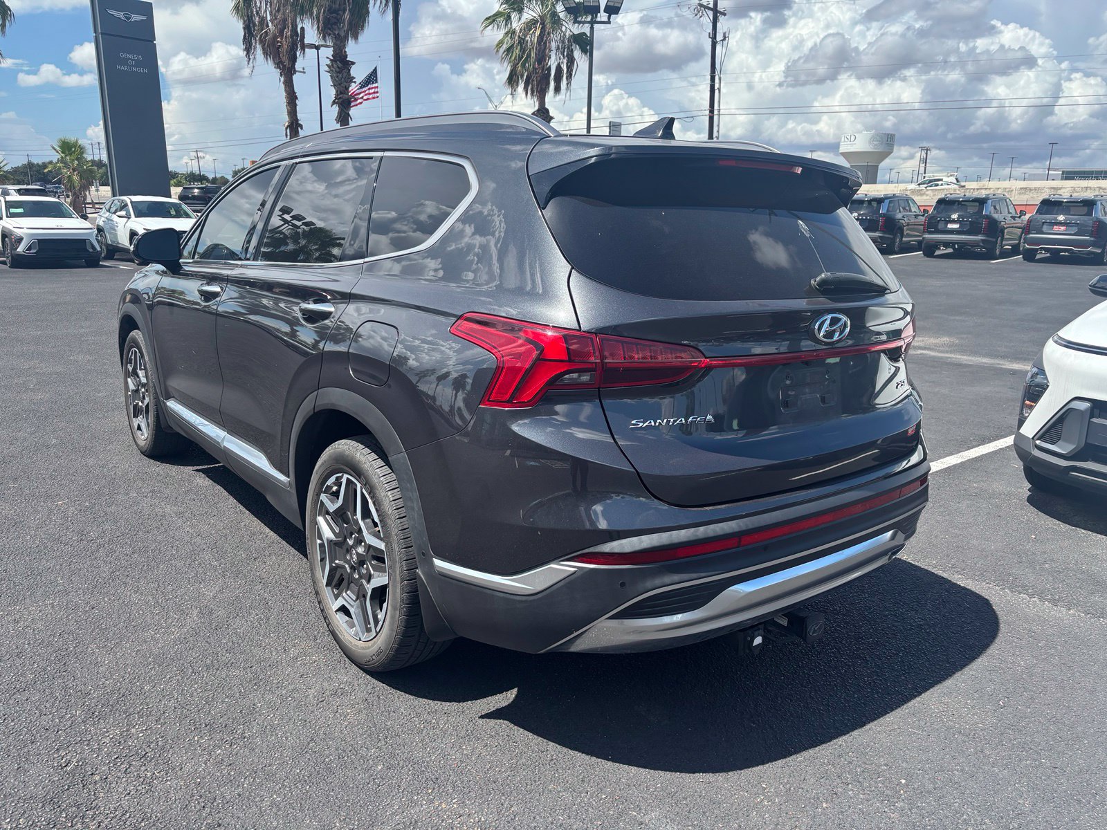 Certified 2023 Hyundai Santa Fe Limited FWD image 4