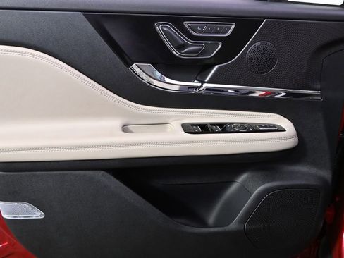 New 2026 Lincoln Corsair Premiere image 22