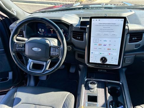 Used 2023 Ford Expedition Max Platinum image 19