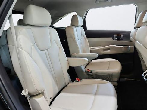 Certified 2023 Kia Sorento EX AWD/4WD image 27