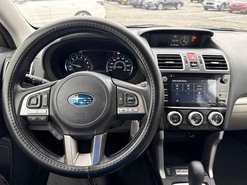 Used 2017 Subaru Forester 2.5i Premium AWD/4WD image 12