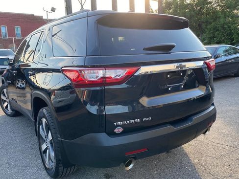 Used 2019 Chevrolet Traverse LT w/ LT Premium Package image 10