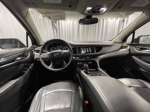 Used 2018 Buick Enclave Essence image 31