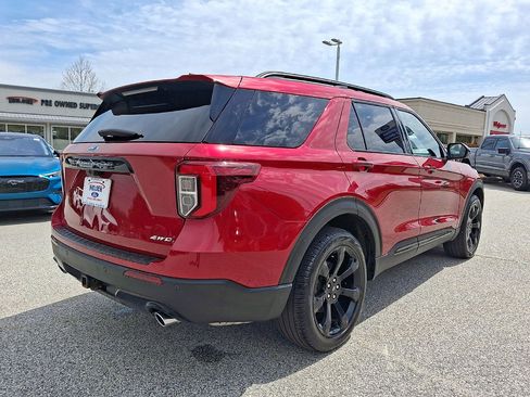 Used 2023 Ford Explorer ST-Line w/ Class IV Trailer Tow Package AWD/4WD image 25
