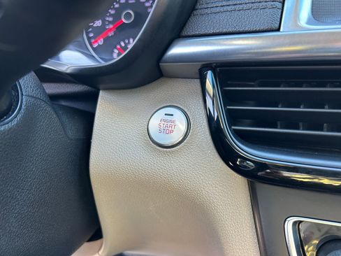 Used 2017 Kia Optima Premium image 17