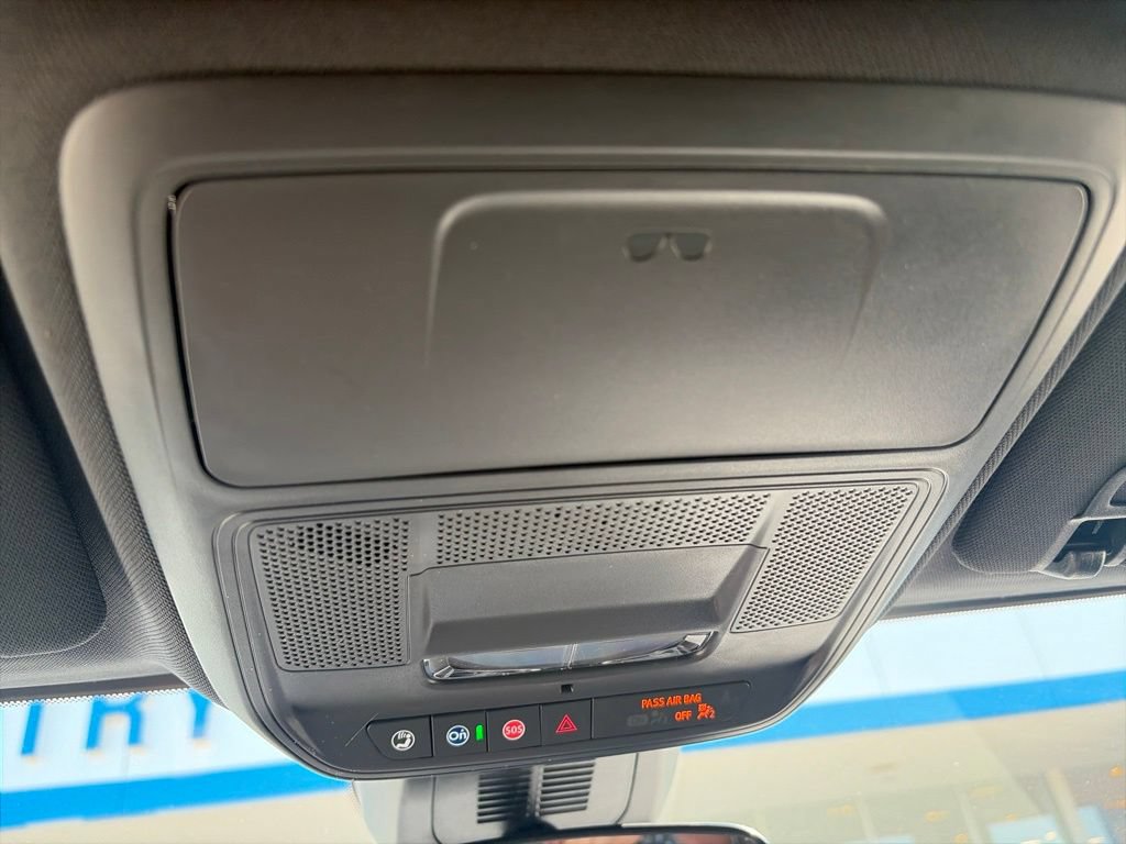 New 2027 GMC Terrain AT4 w/ Convenience Package III AWD/4WD image 25