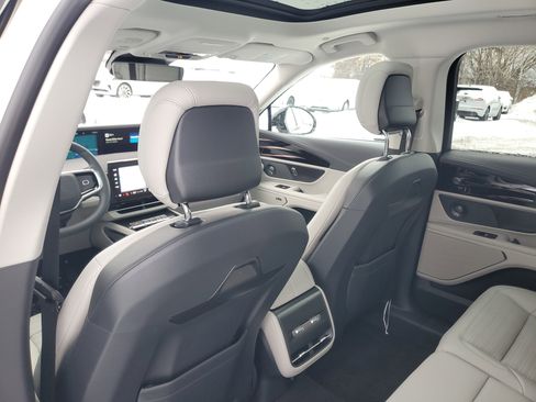 New 2026 Lincoln Nautilus Reserve w/ Jet Appearance Package image 29