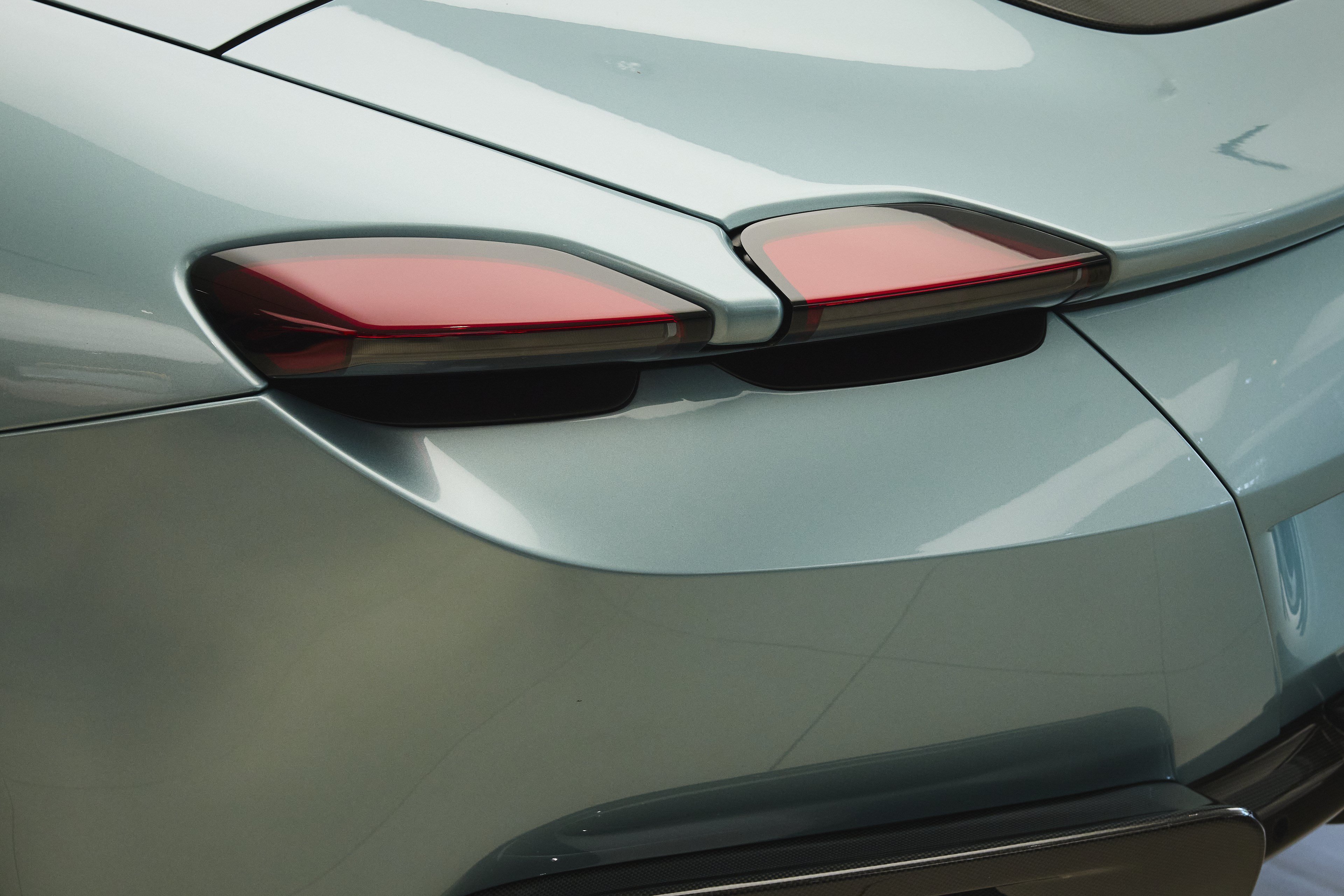 Used 2024 Ferrari Roma Spider RWD image 59