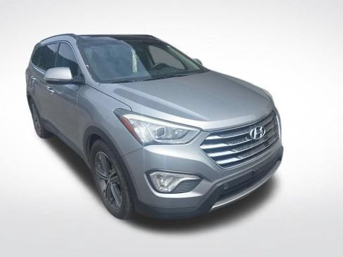 Used 2015 Hyundai Santa Fe AWD image 6