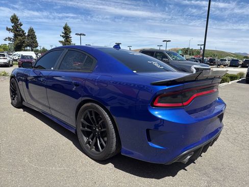 Used 2020 Dodge Charger Scat Pack w/ Dynamics Package RWD image 3