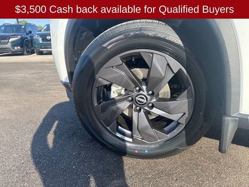 New 2026 Nissan Rogue SV w/ Cold Weather Package FWD image 30