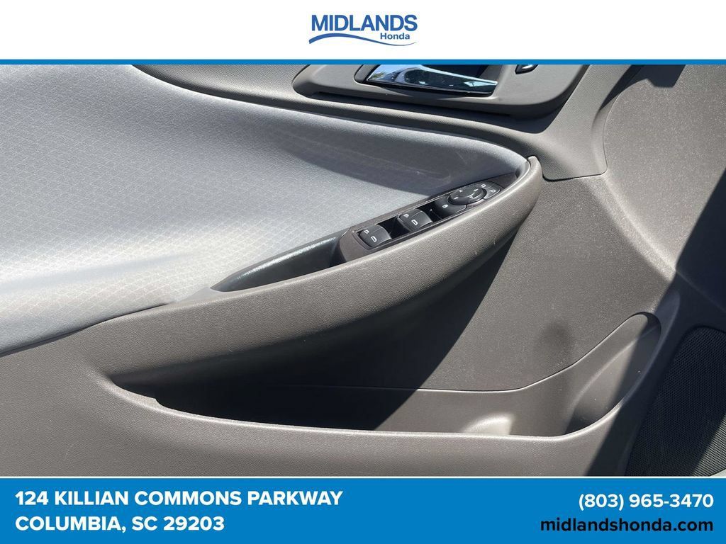 Used 2025 Chevrolet Malibu LT FWD image 15