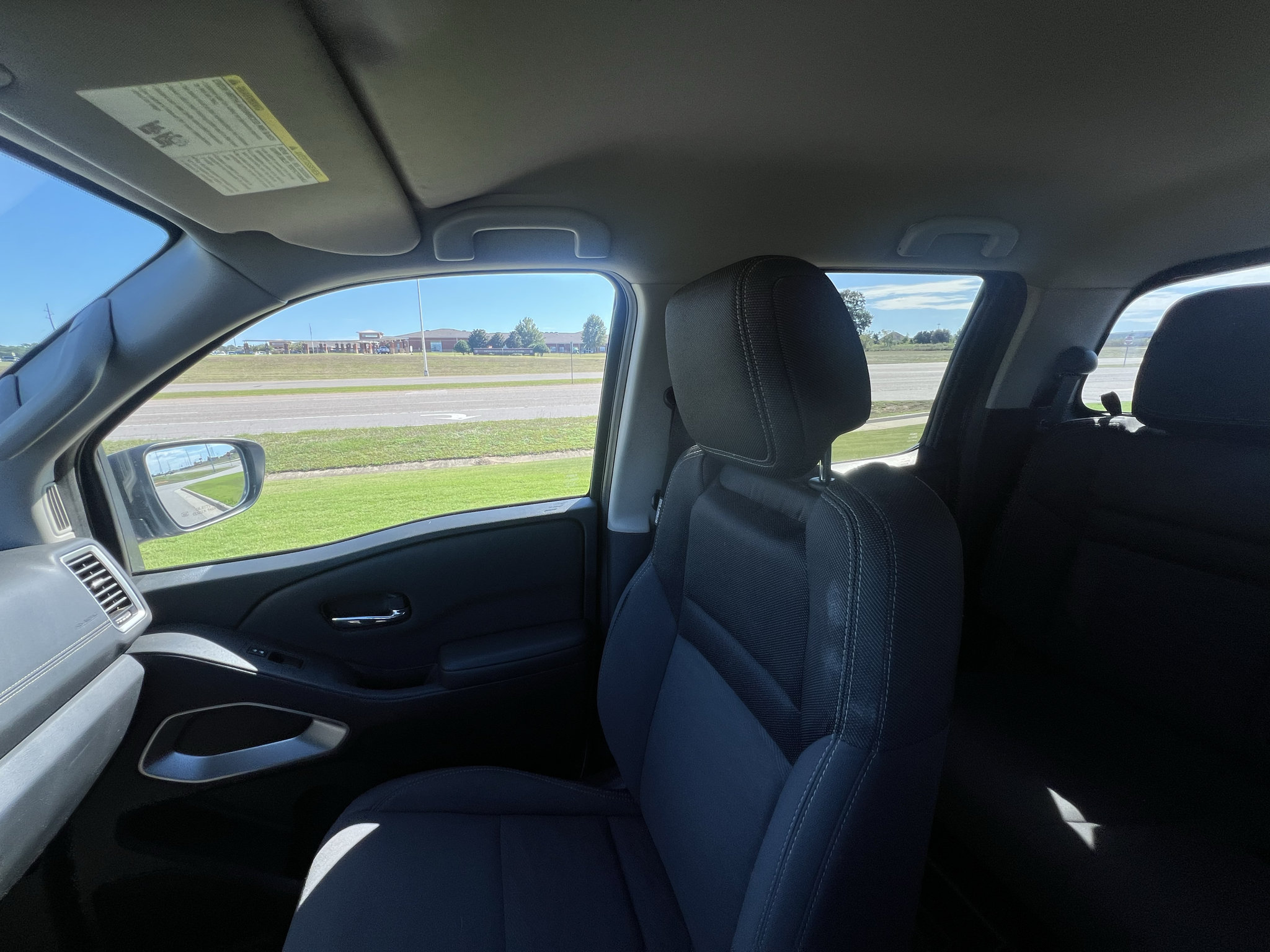 Used 2019 Nissan Titan PRO-4X w/ Pro-4x Convenience Package AWD/4WD image 26