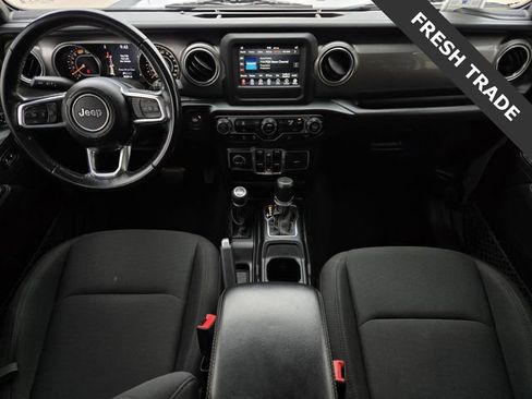 Used 2020 Jeep Wrangler Unlimited Sahara AWD/4WD image 17