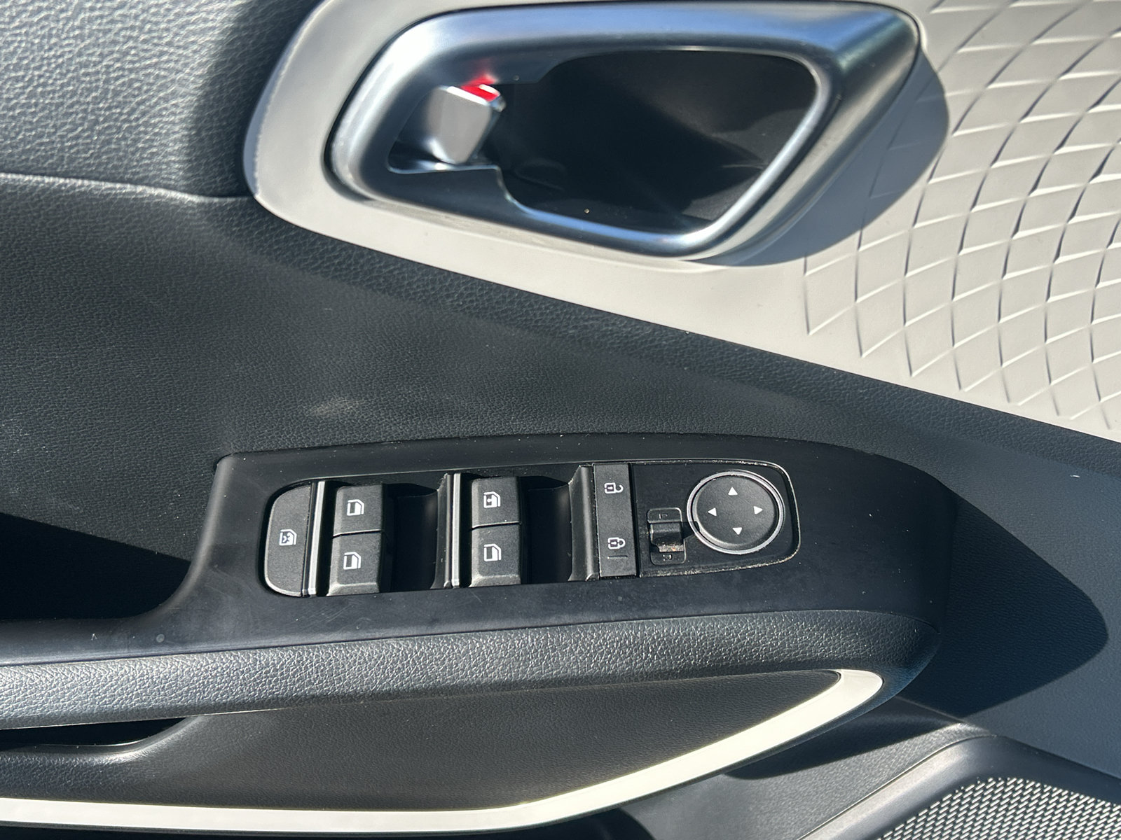 Used 2024 Kia Soul GT-Line FWD image 15